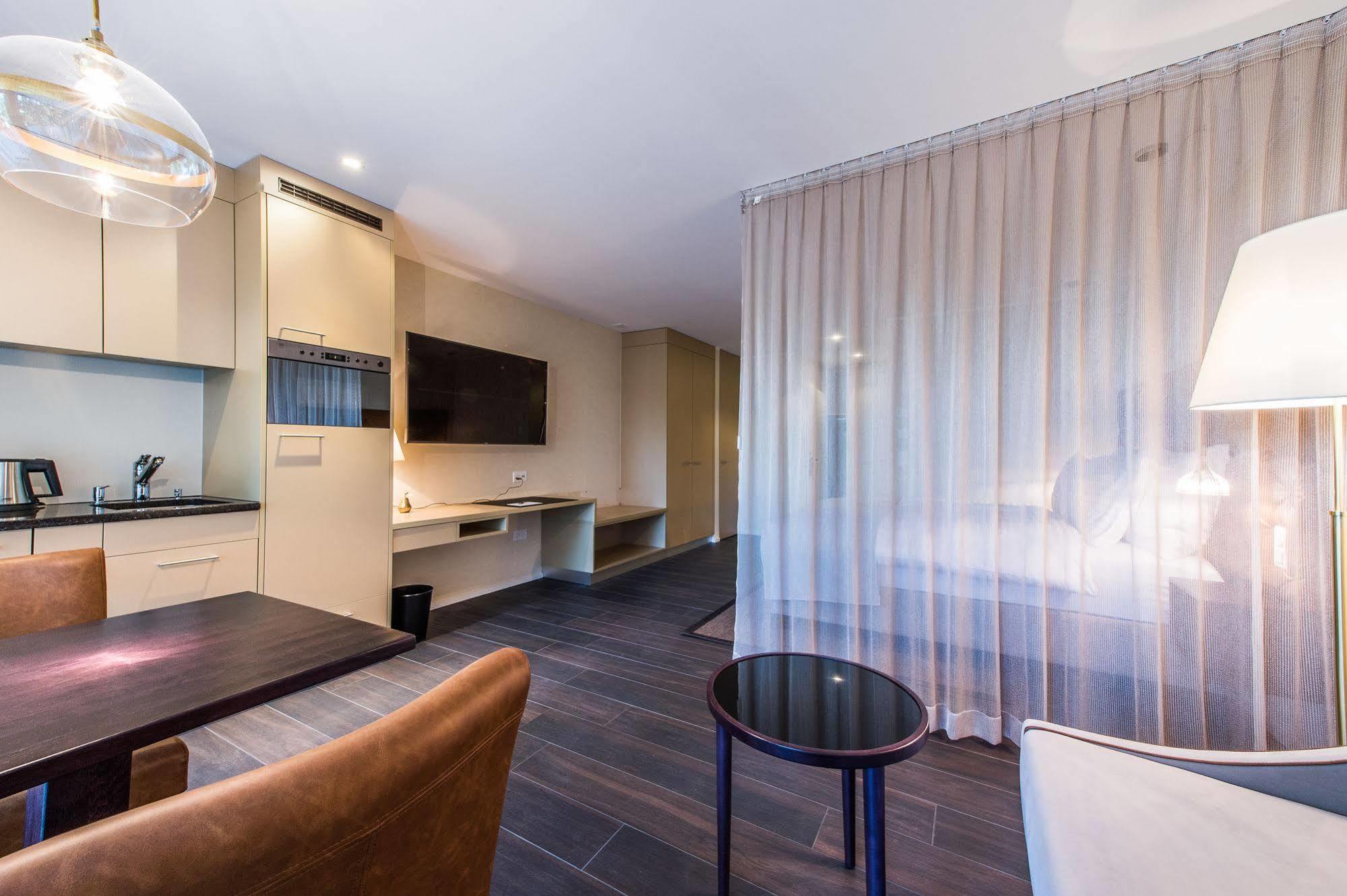 Hotel My Way Zuerich Валлизеллен Экстерьер фото