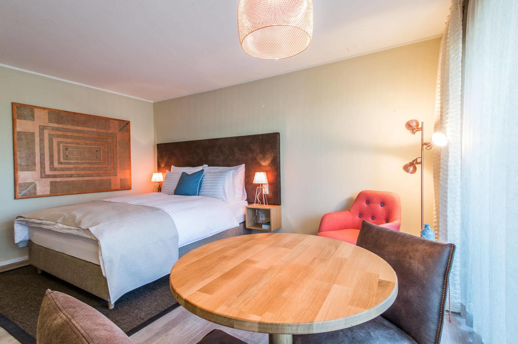 Hotel My Way Zuerich Валлизеллен Экстерьер фото